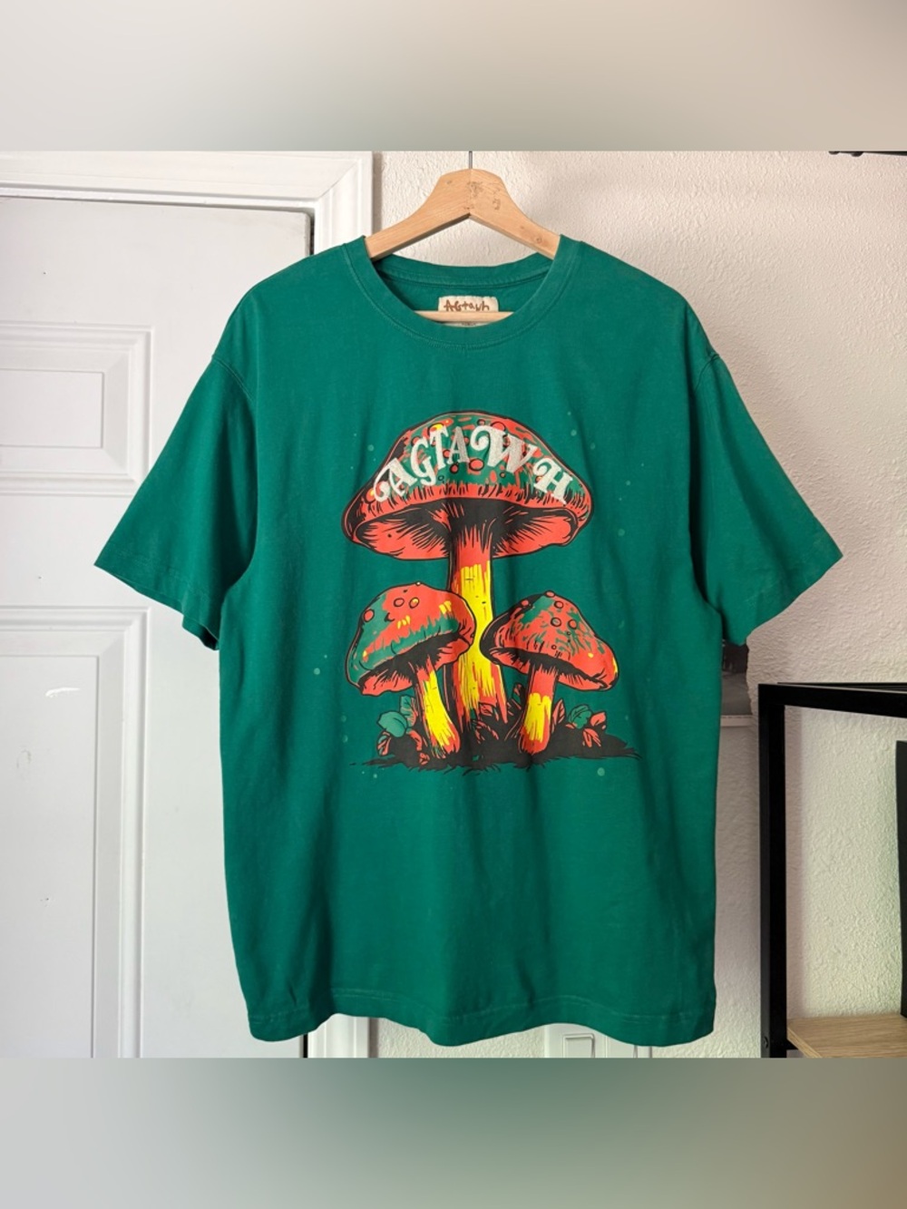 AGTAWH green mushroom logo graphic cotton crew neck short sleeve tee t-shirt